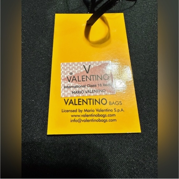 VALENTINO BY MARIO VALENTINO Leonardo Studded Leather Wallet - Picture 10 of 10